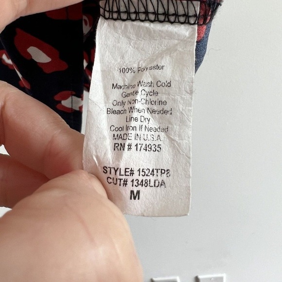 Renee C Sleeveless Blouse Top Womens Medium Animal Print Navy Blue Sleeveless - Picture 6 of 10